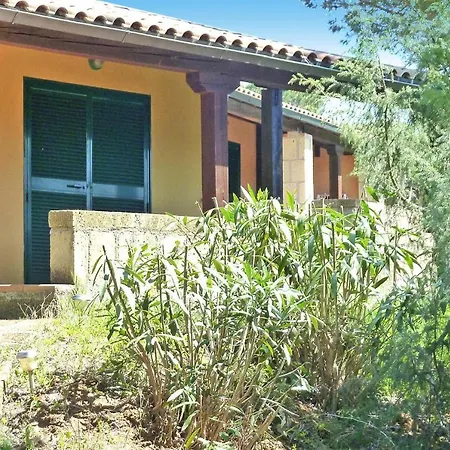 In With Pool & Nature גוארדיסטאלו